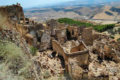 CRACO (Italy): a fascinating medieval town