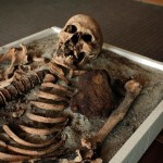 new-vampire-skeletons-found-bulgaria-oblique_57056_600x450[1]
