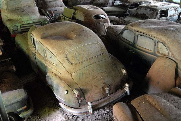 kaufdorf-car-graveyard-switzerland-18