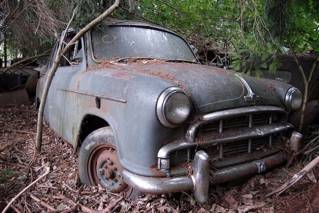 kaufdorf-car-graveyard-switzerland-6