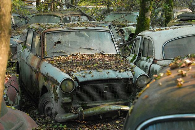 kaufdorf-car-graveyard-switzerland-9