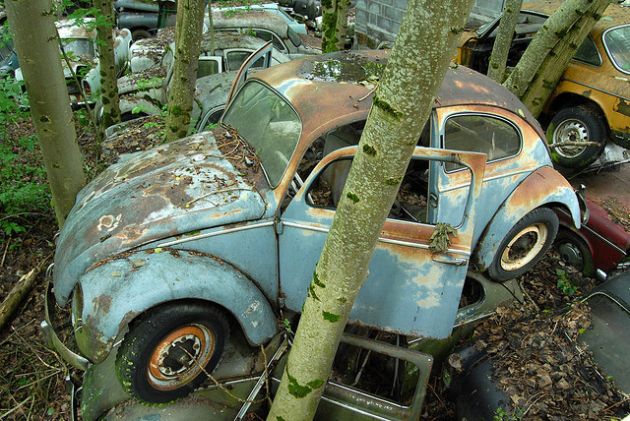 kaufdorf-car-graveyard-switzerland