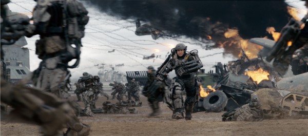 edge of tomorrow photos tom cruise edge of tomorrow movie photos stills emily blunt photos edge of tomorrow 5 10 Stunning & Interesting Movie Facts About EDGE OF TOMORROW