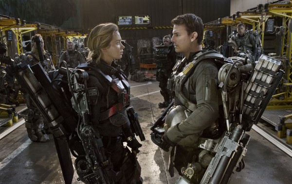 edge of tomorrow photos tom cruise edge of tomorrow movie photos stills emily blunt photos edge of tomorrow 9 10 Stunning & Interesting Movie Facts About EDGE OF TOMORROW