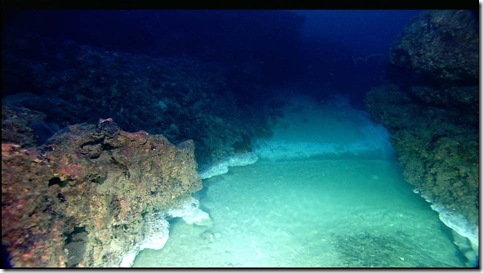 Underwater-Lakes-Spectacular and Rare Natural Phenomenon